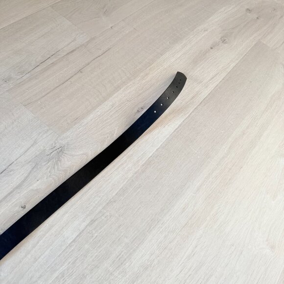 Levi's Synthetic Leather Classic Black Belt 2X EXCELLENT CONDITION - Picture 3 of 6